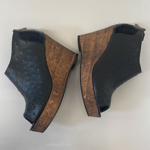 Cri De Coeur Cork Wedges with Dotted Leather Upper - Picture 6 of 8